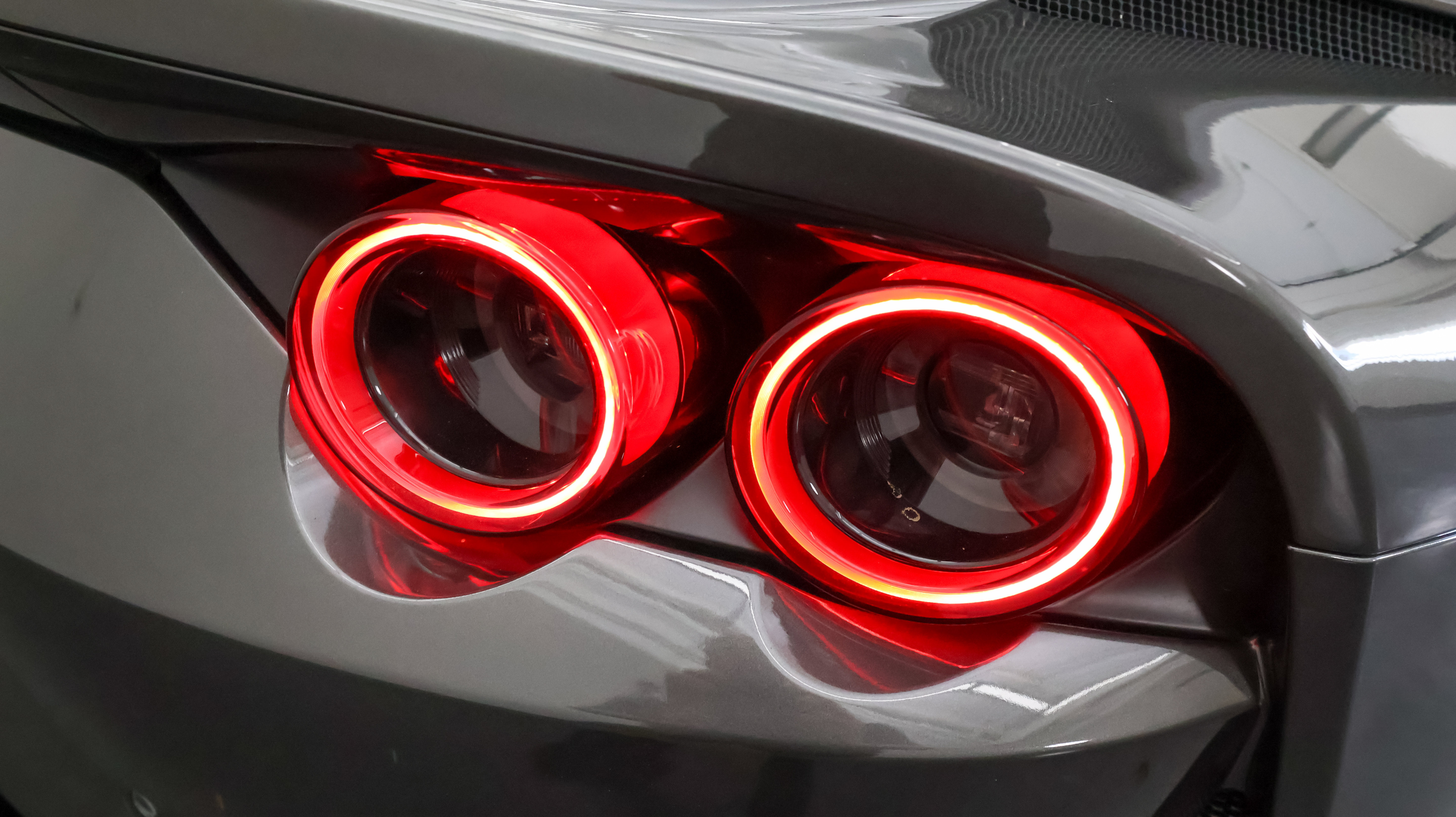 Used 2019 Ferrari 812 Superfast RWD image 43