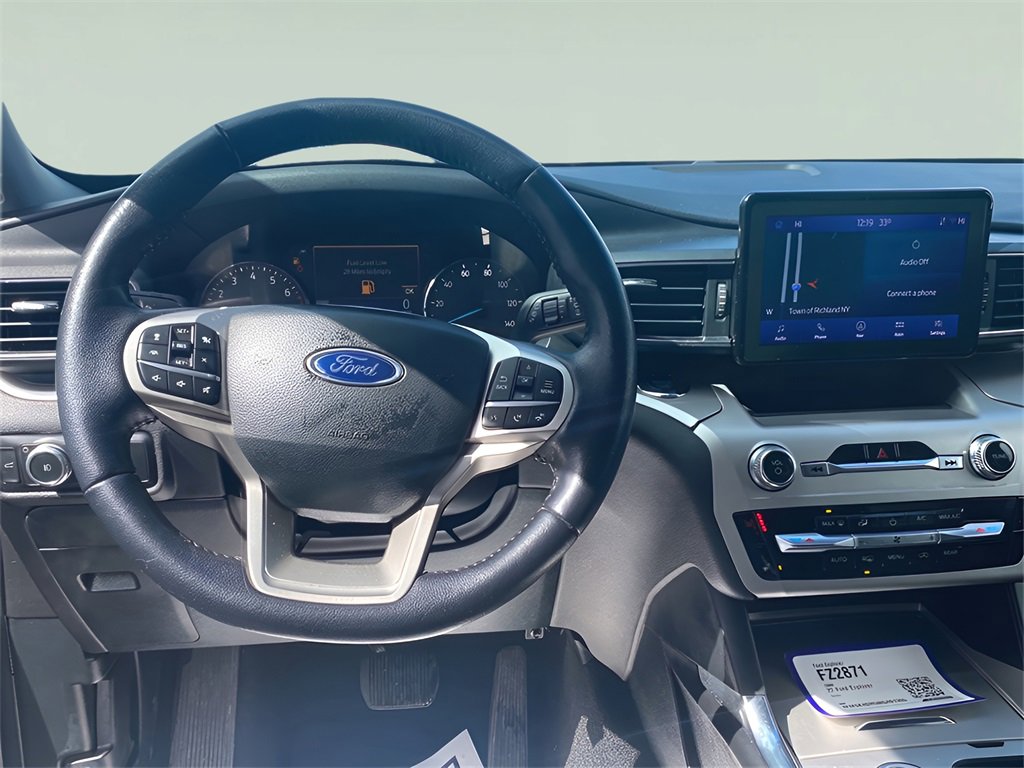 Used 2022 Ford Explorer XLT image 18