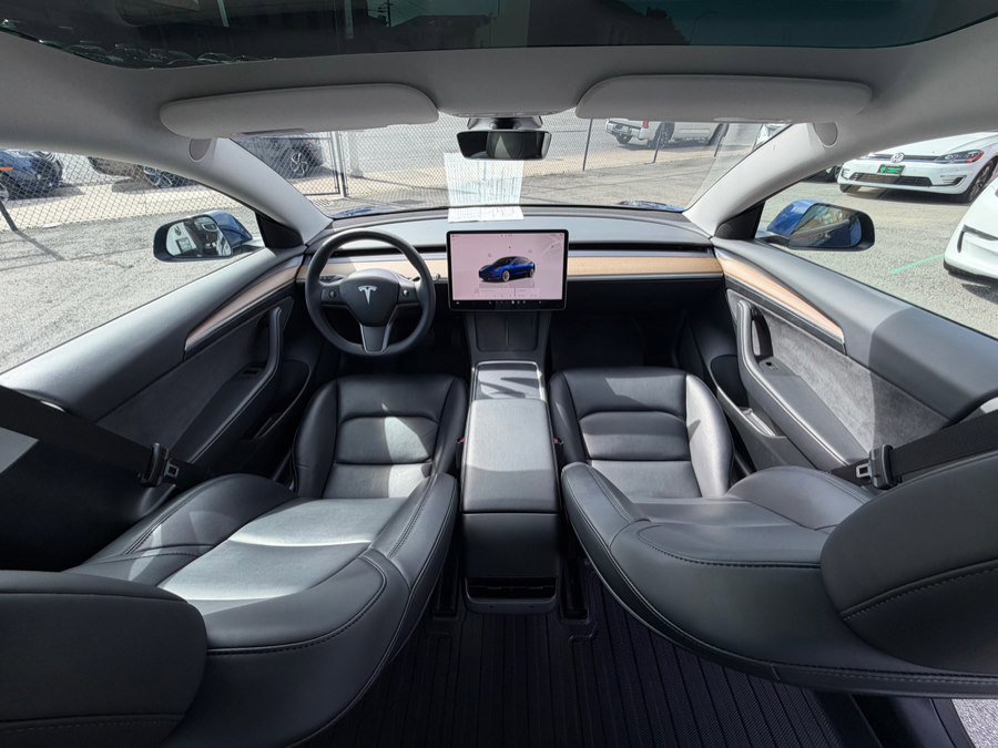 Used 2023 Tesla Model 3 Standard Range image 19