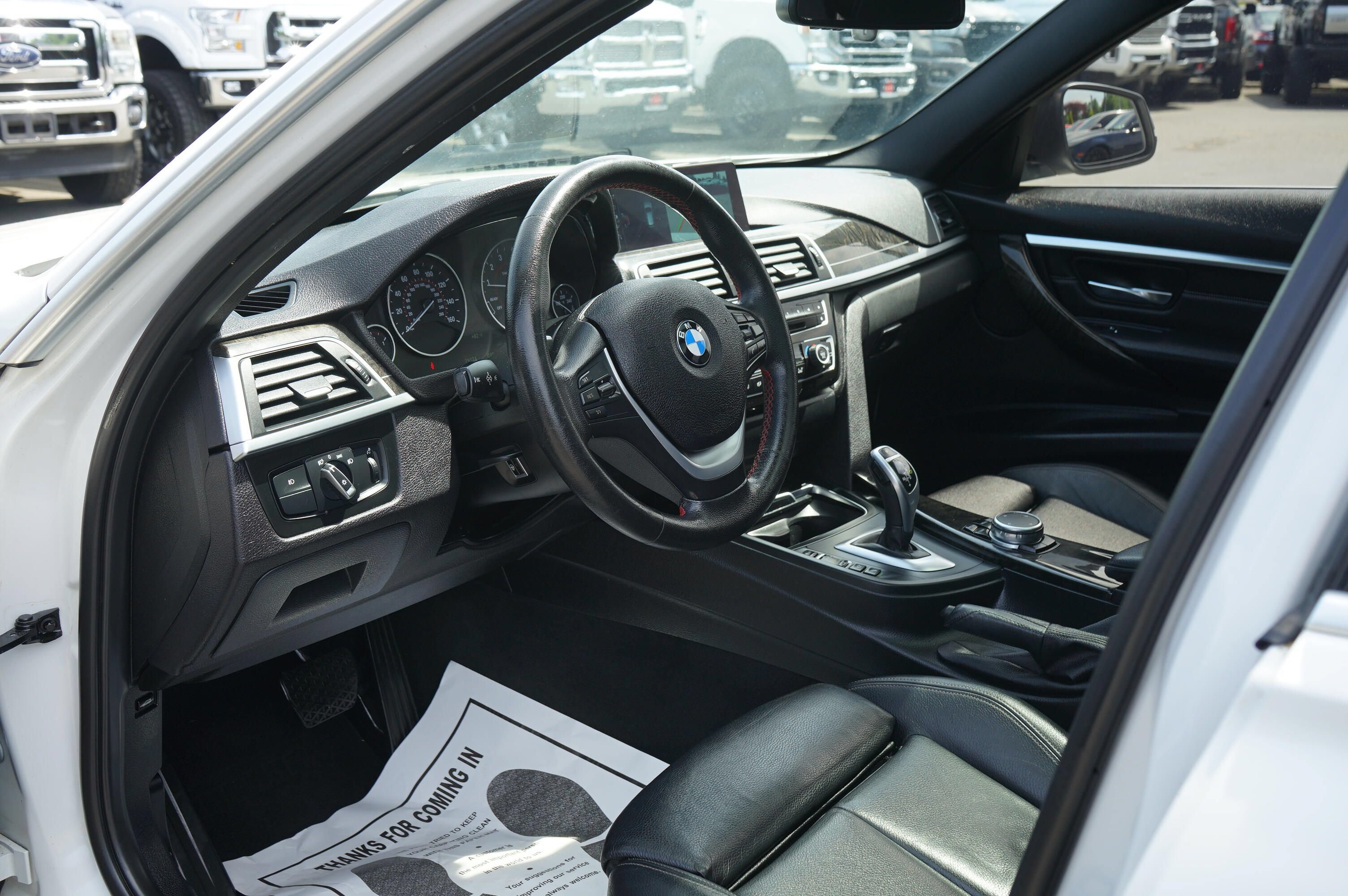 Used 2017 BMW 330i xDrive Wagon AWD/4WD image 13