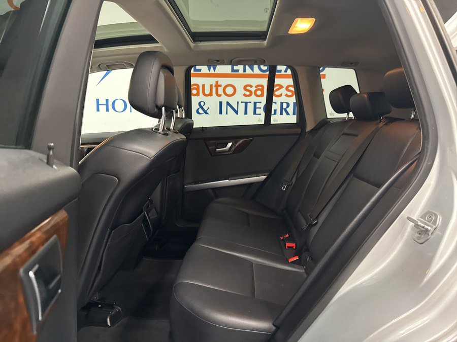 Used 2012 Mercedes-Benz GLK 350 4MATIC image 12