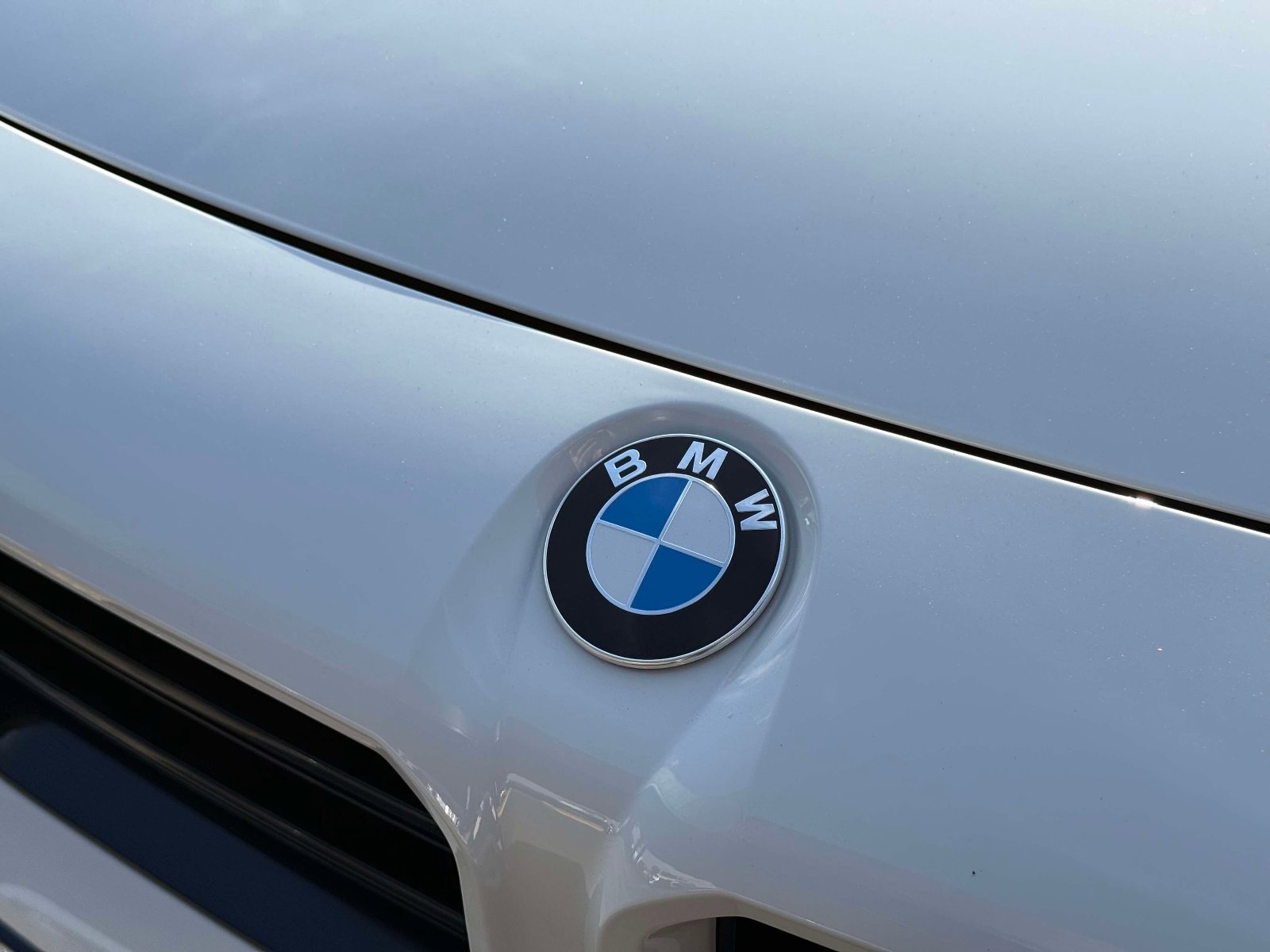 Used 2024 BMW M2 w/ Lighting Package image 53