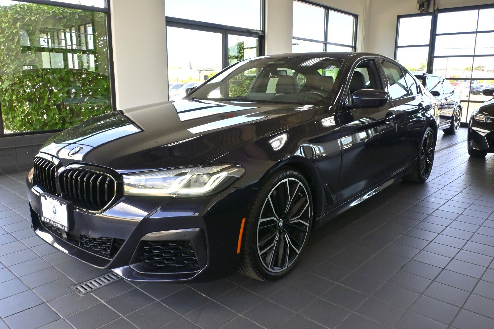 Used 2023 BMW M550i xDrive w/ Executive Package image 7