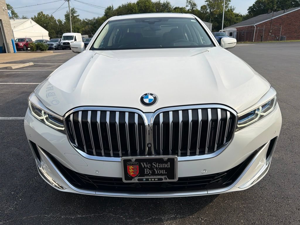 Used 2020 BMW 745e xDrive AWD/4WD image 8