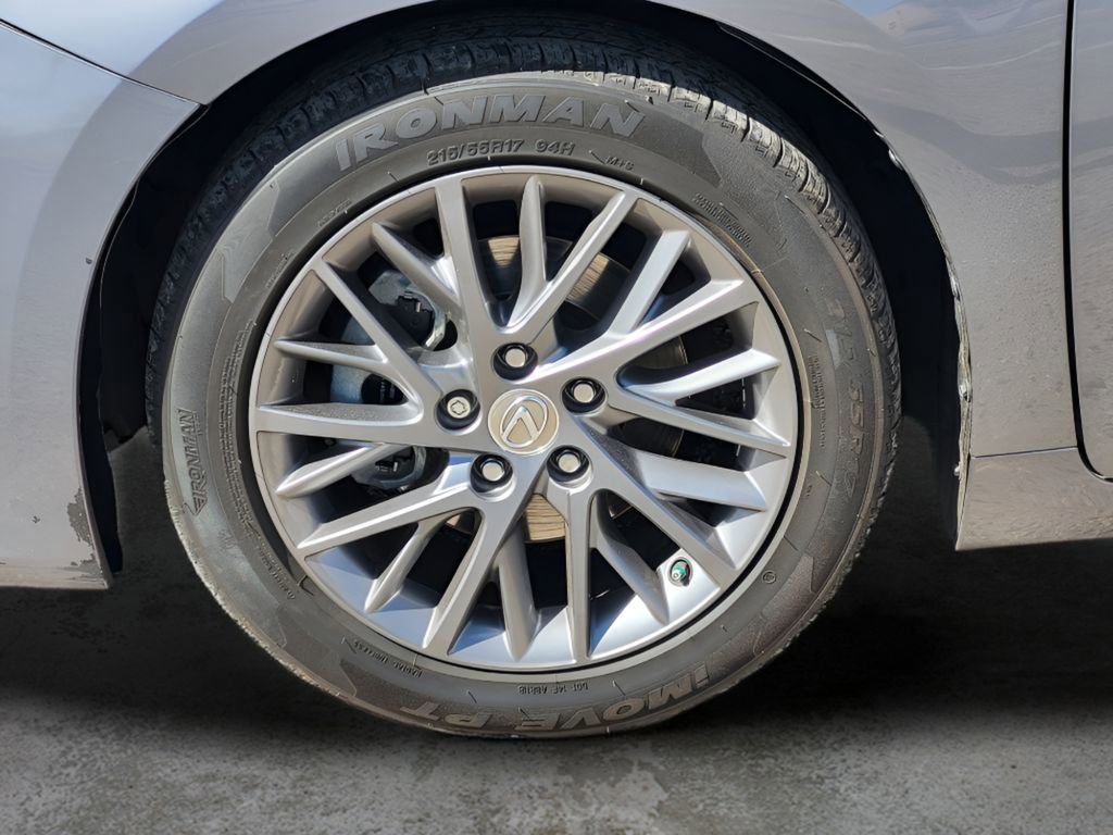 Used 2018 Lexus ES 350 w/ Navigation System Package image 11