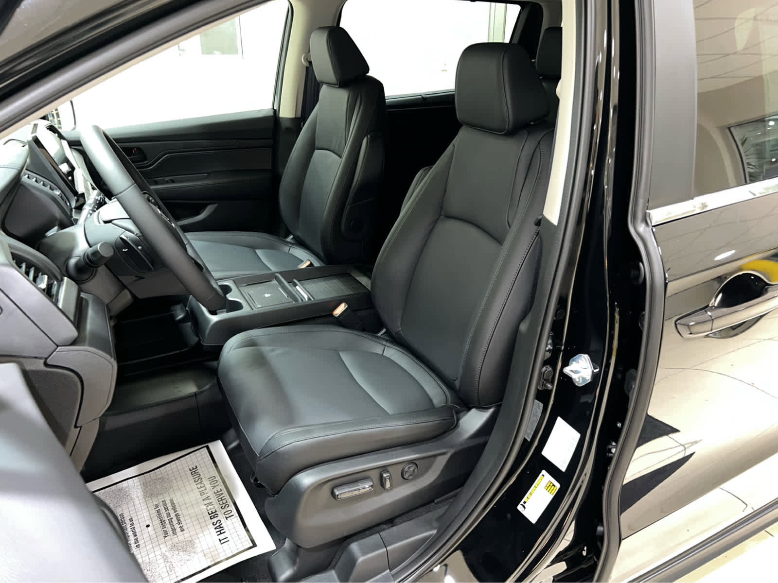 Used 2026 Honda Odyssey EX-L image 17