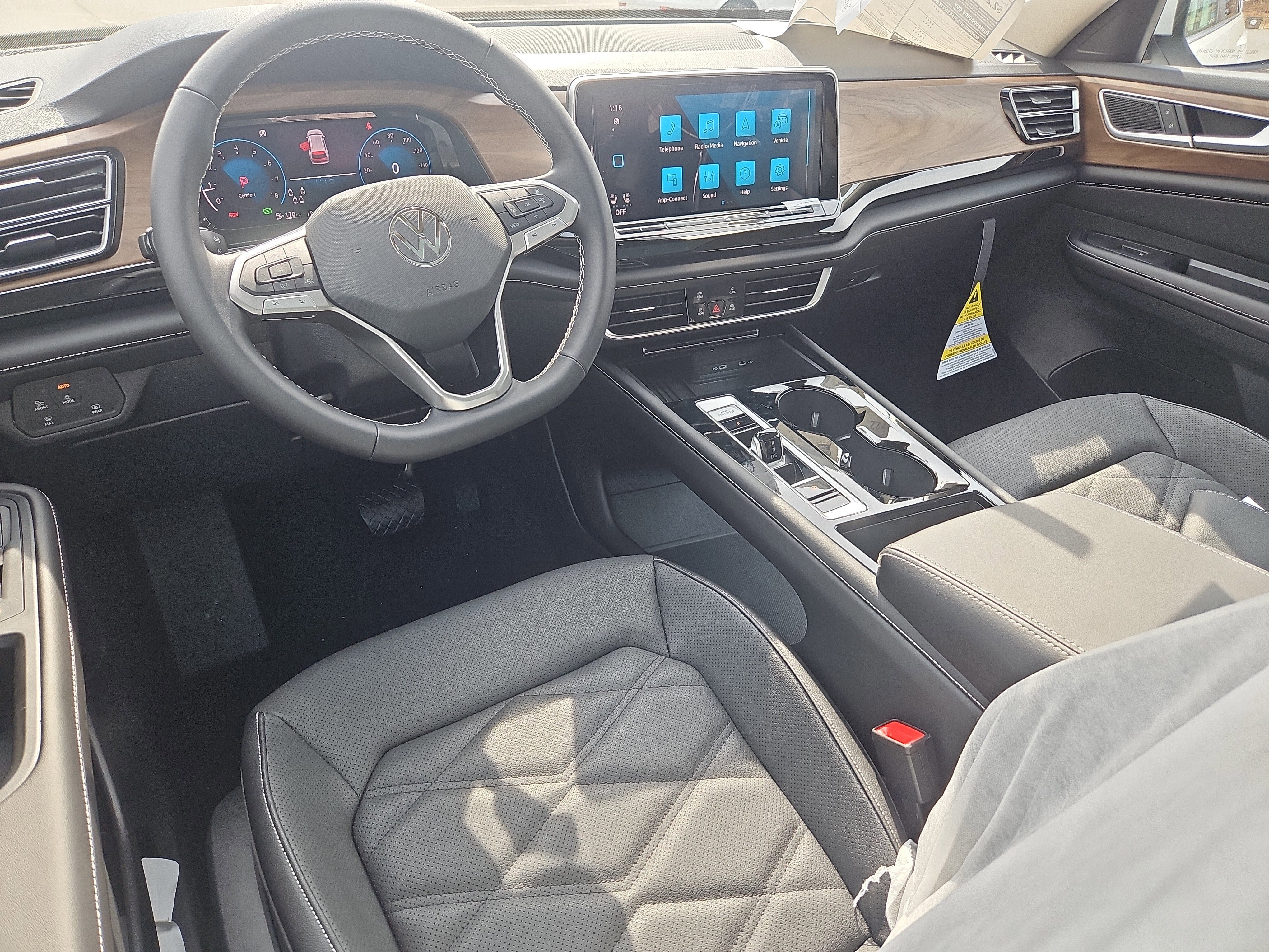 New 2026 Volkswagen Atlas SE image 6