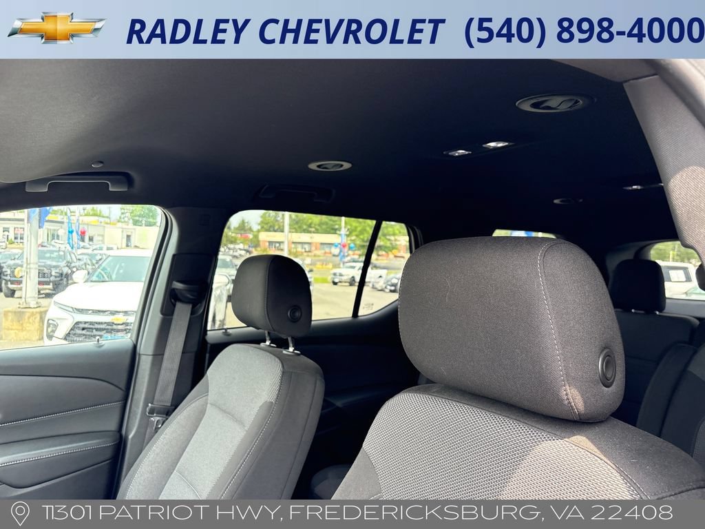 Certified 2023 Chevrolet Traverse LT FWD image 2