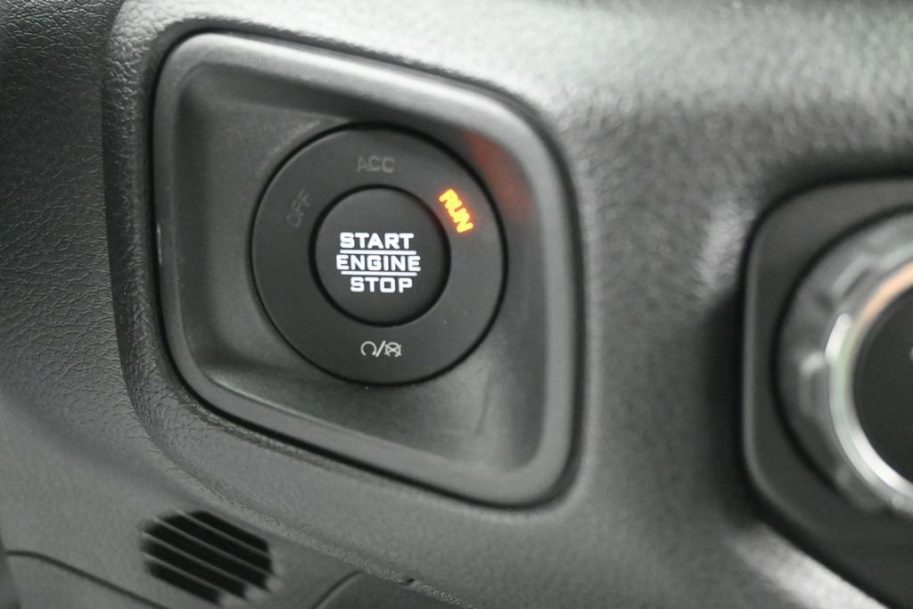 Used 2024 Jeep Gladiator Sport AWD/4WD image 27