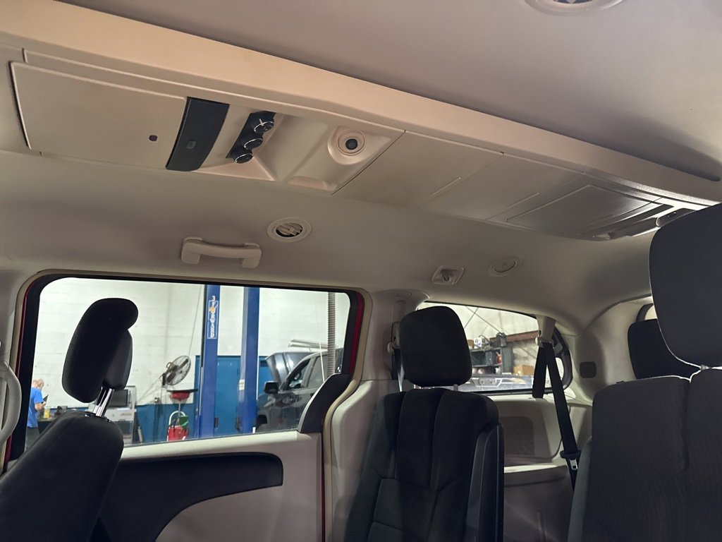 Used 2012 Dodge Grand Caravan Crew w/ Crew Value Pkg image 32