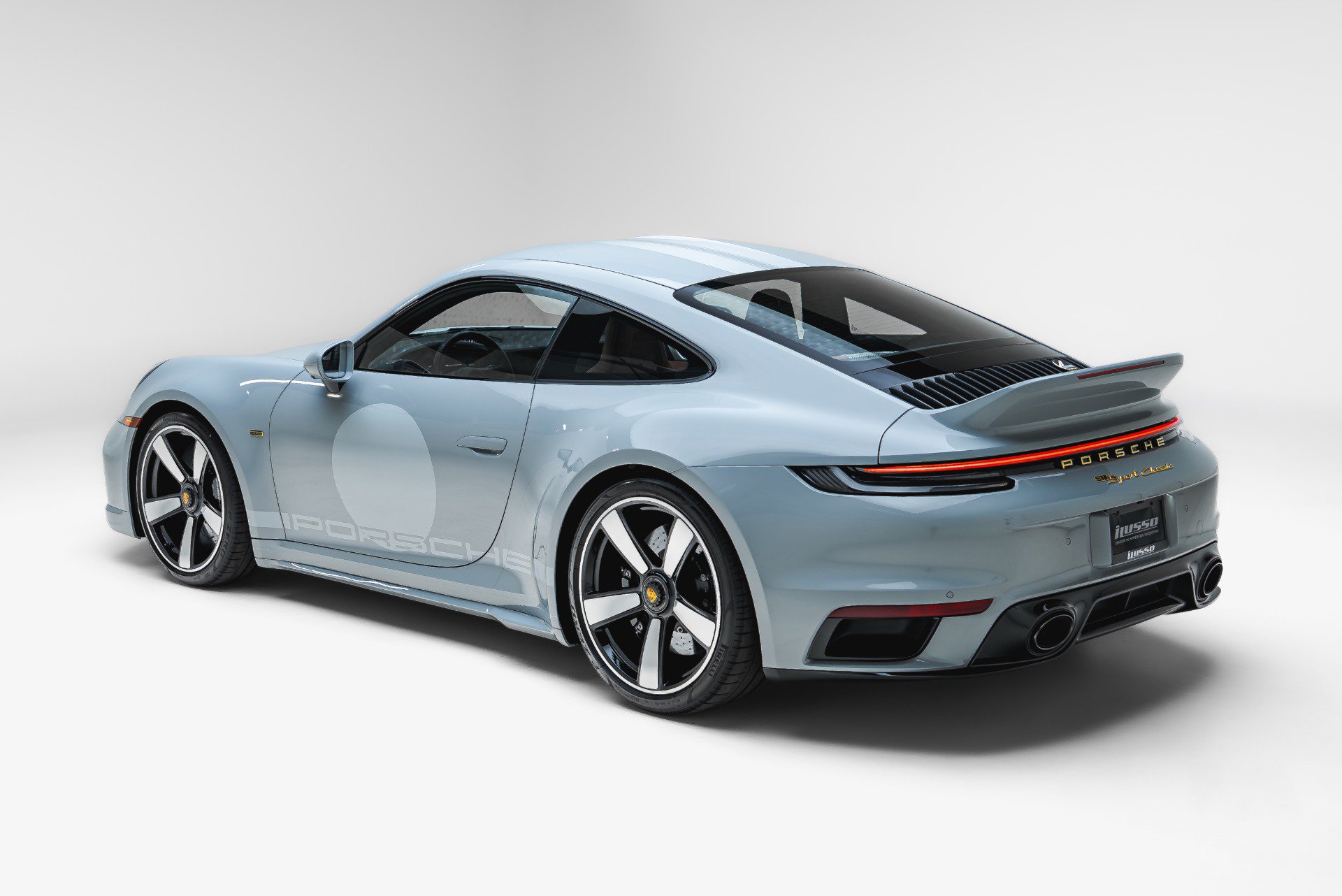 Used 2023 Porsche 911 Sport Classic RWD image 25