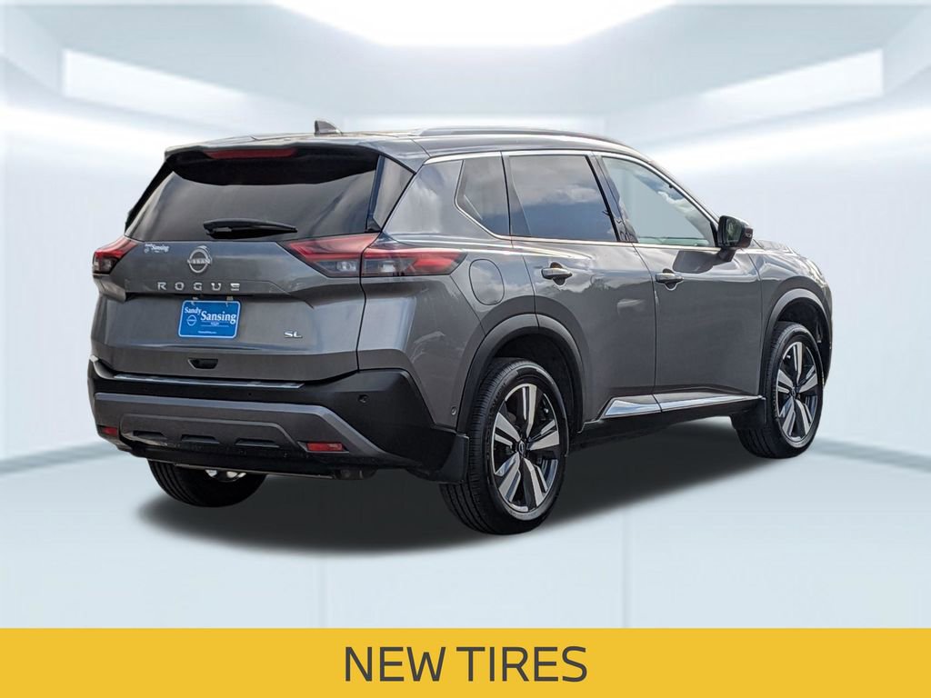 Used 2023 Nissan Rogue SL w/ SL Premium Package image 7