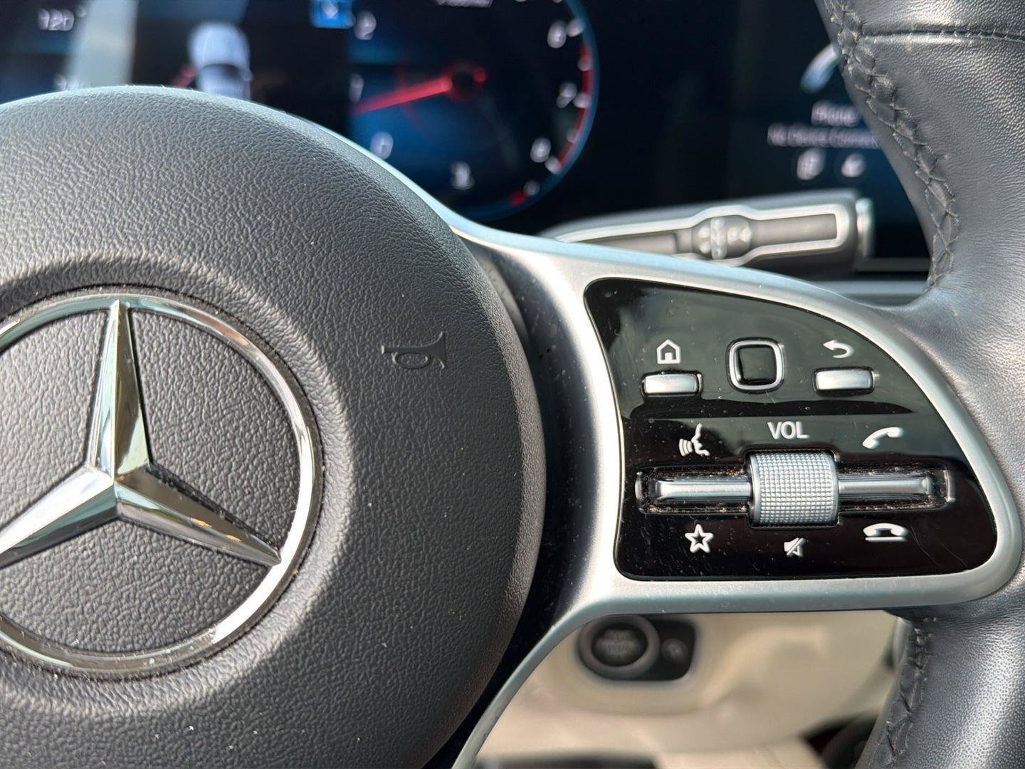 Used 2022 Mercedes-Benz GLE 350 image 22