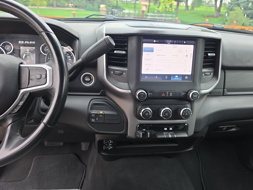 Used 2024 RAM 2500 Big Horn AWD/4WD image 19