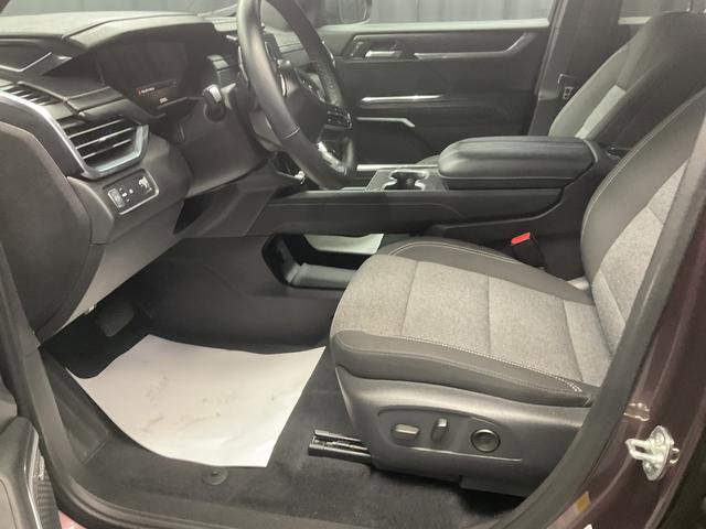 Used 2025 GMC Acadia Elevation image 6