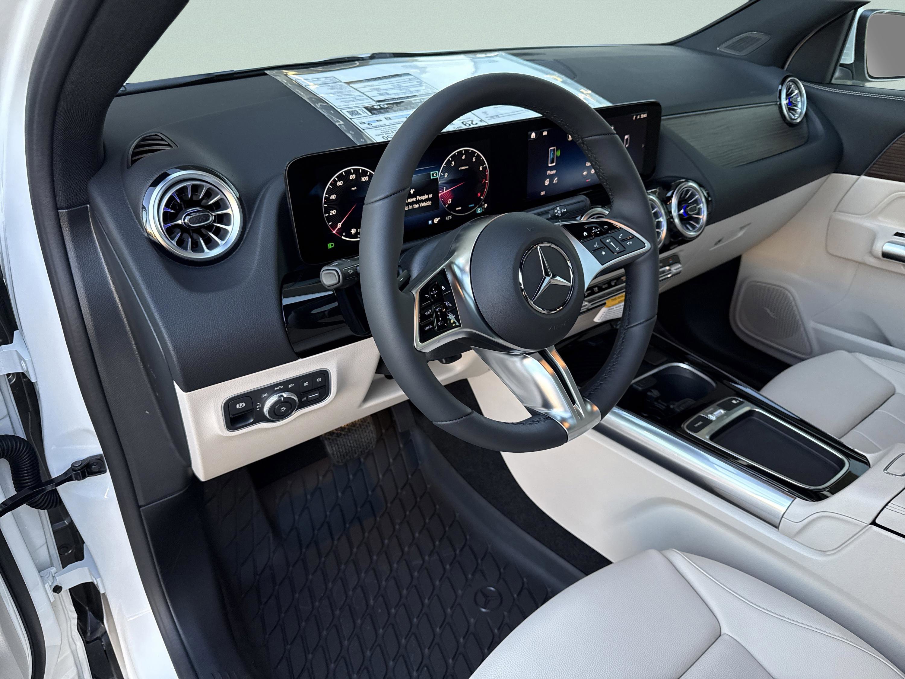 New 2026 Mercedes-Benz GLA 250 image 24