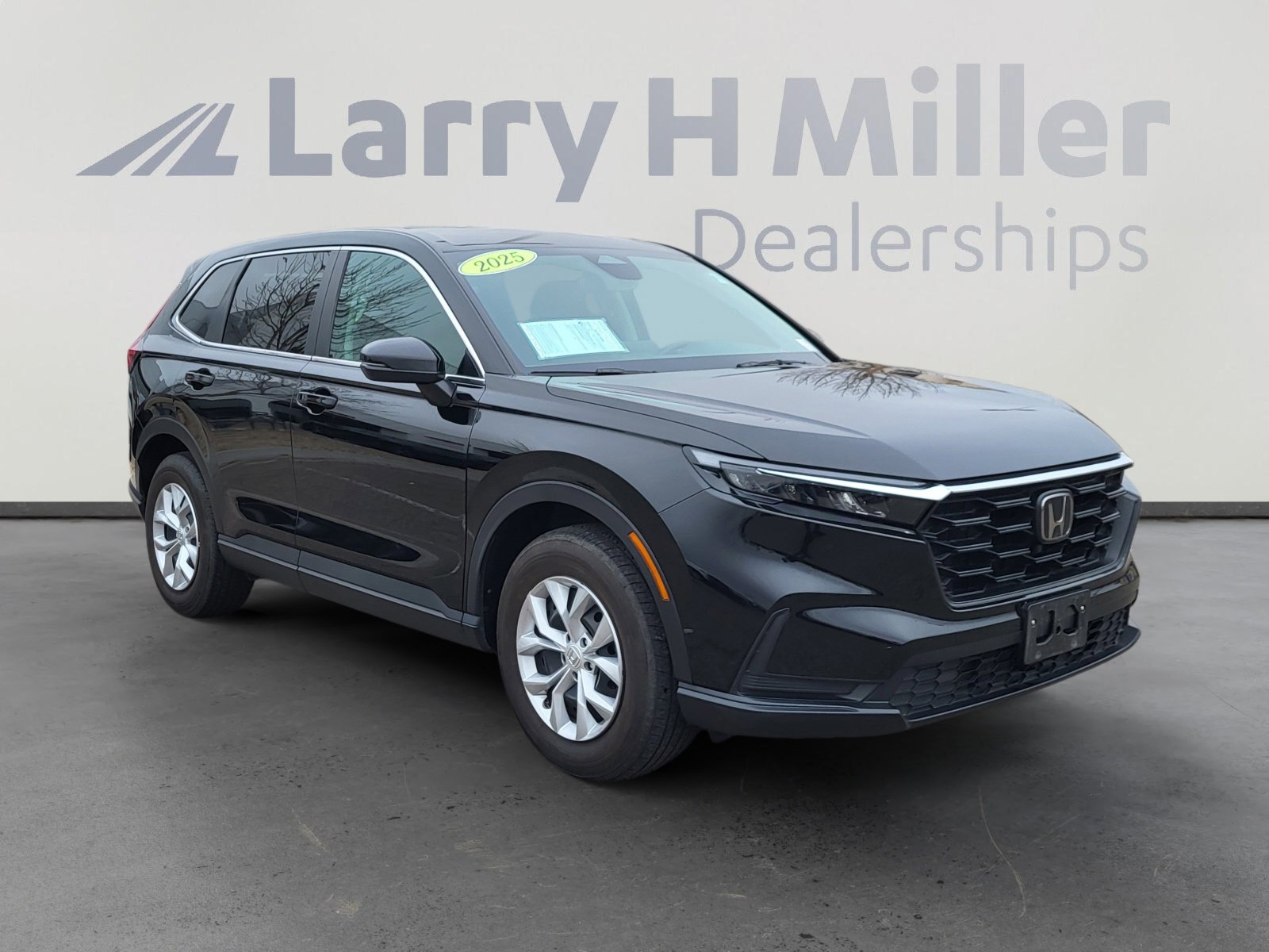 Used 2025 Honda CR-V LX image 7