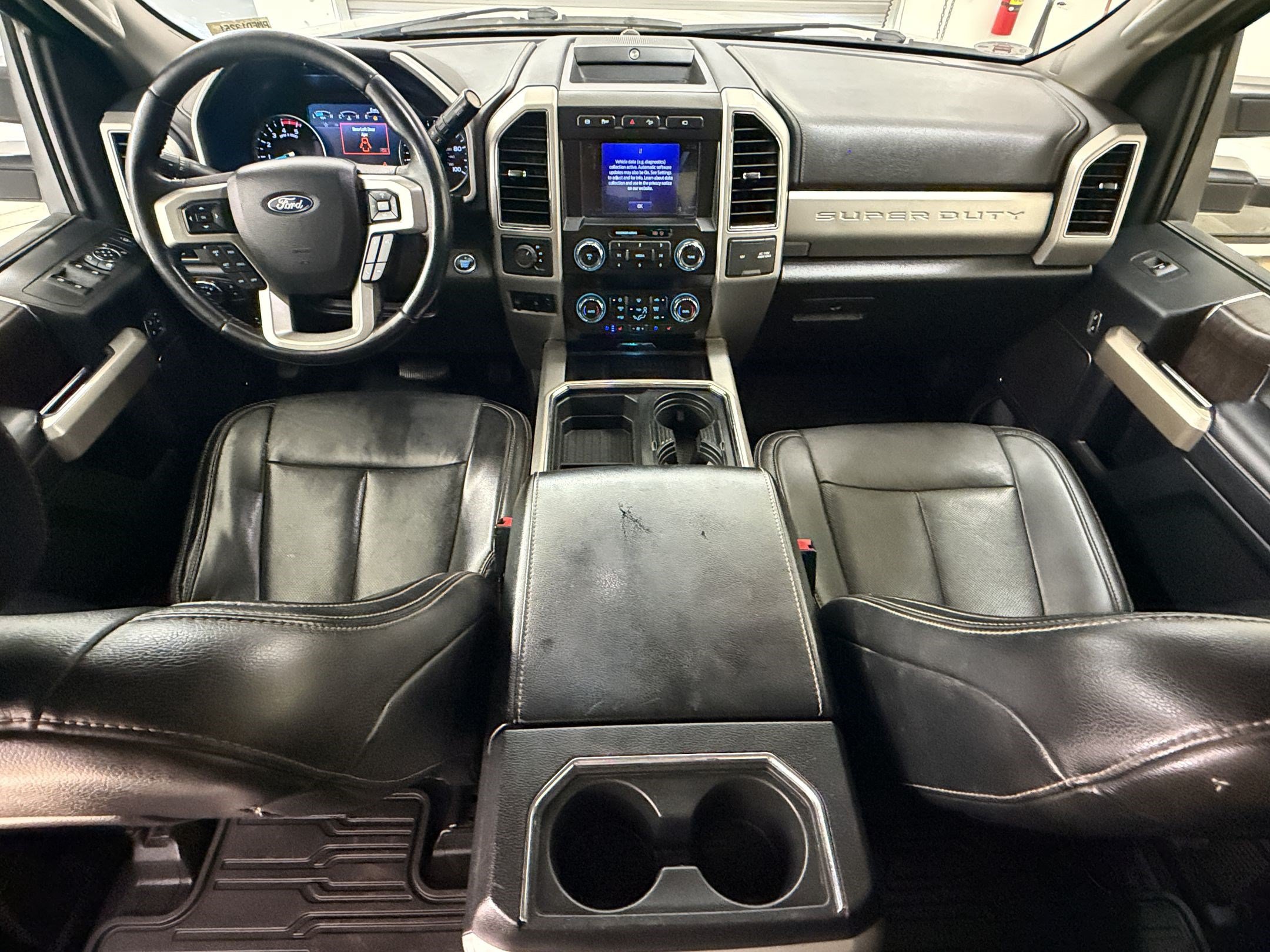 Used 2021 Ford F350 Lariat w/ Lariat Ultimate Package AWD/4WD image 15