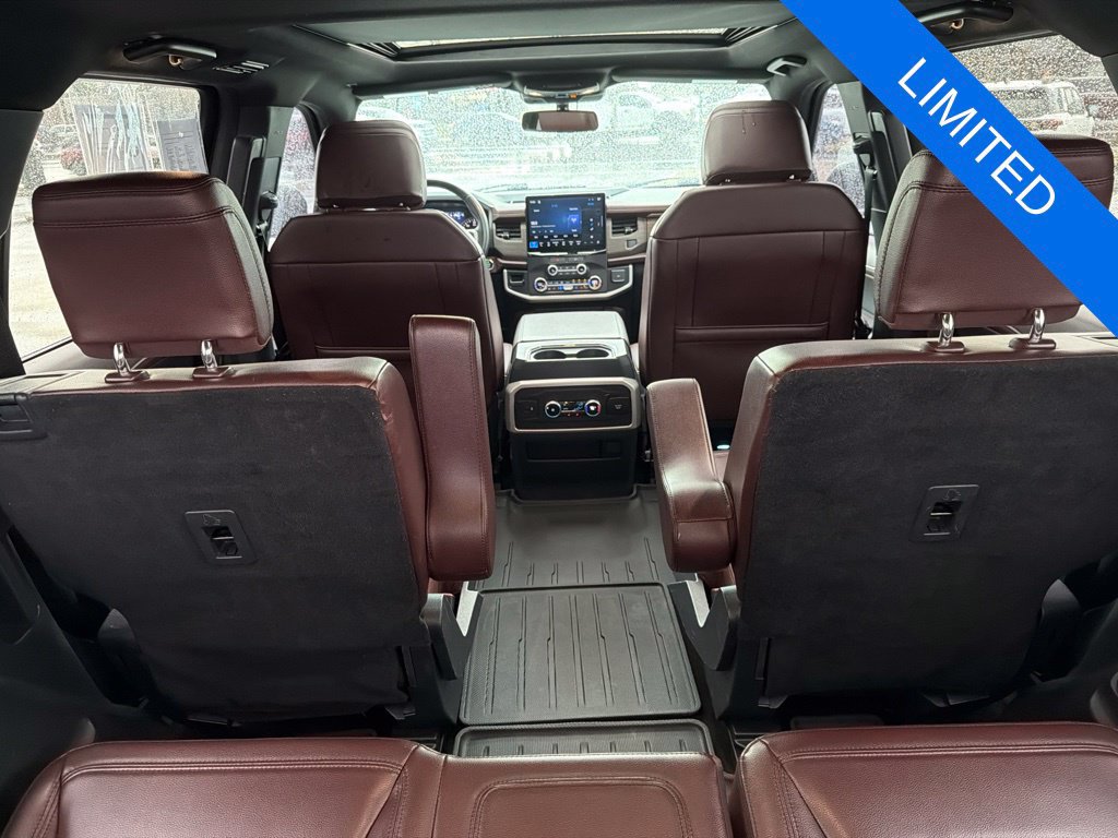 Used 2022 Ford Expedition Limited AWD/4WD image 27