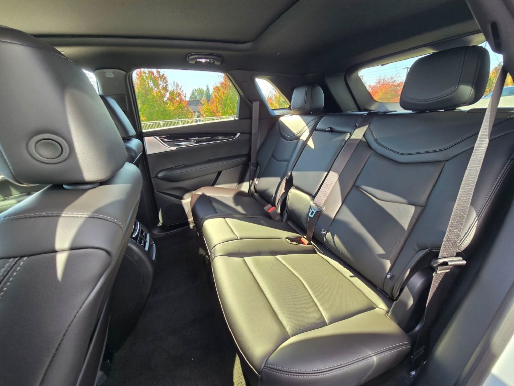New 2026 Cadillac XT5 Premium Luxury w/ LPO, ONYX Package AWD/4WD image 18