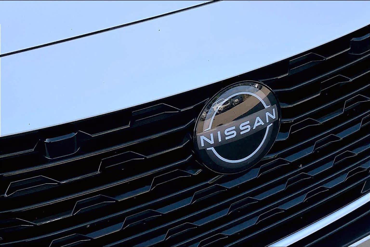 Used 2025 Nissan Sentra SV FWD image 30