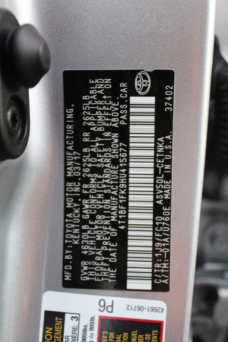 Used 2017 Toyota Camry LE FWD image 34