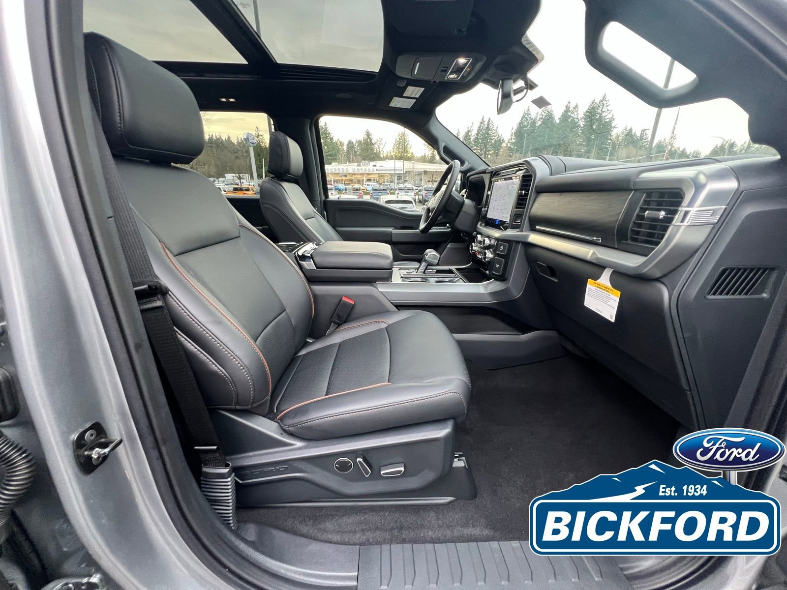 New 2025 Ford F150 Lariat w/ Equipment Group 502A High image 18