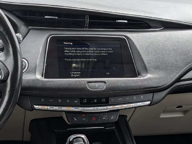 Used 2023 Cadillac XT4 Premium Luxury w/ Driver Assist Package FWD image 15
