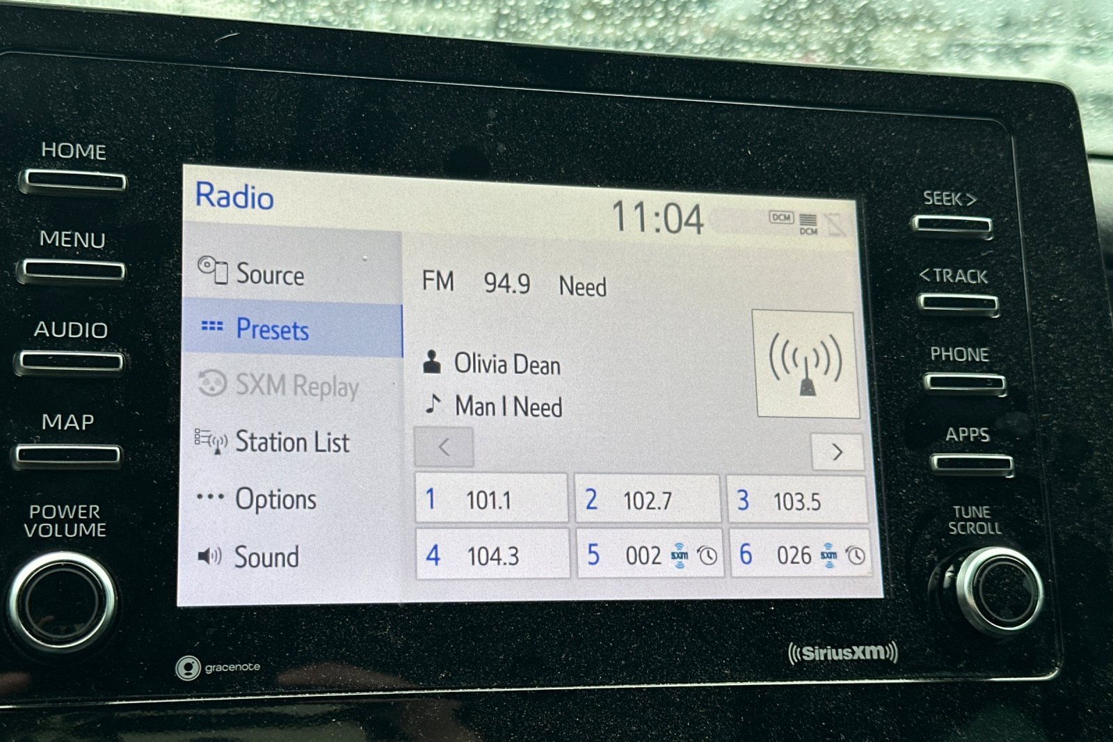 Used 2022 Toyota Camry SE image 25