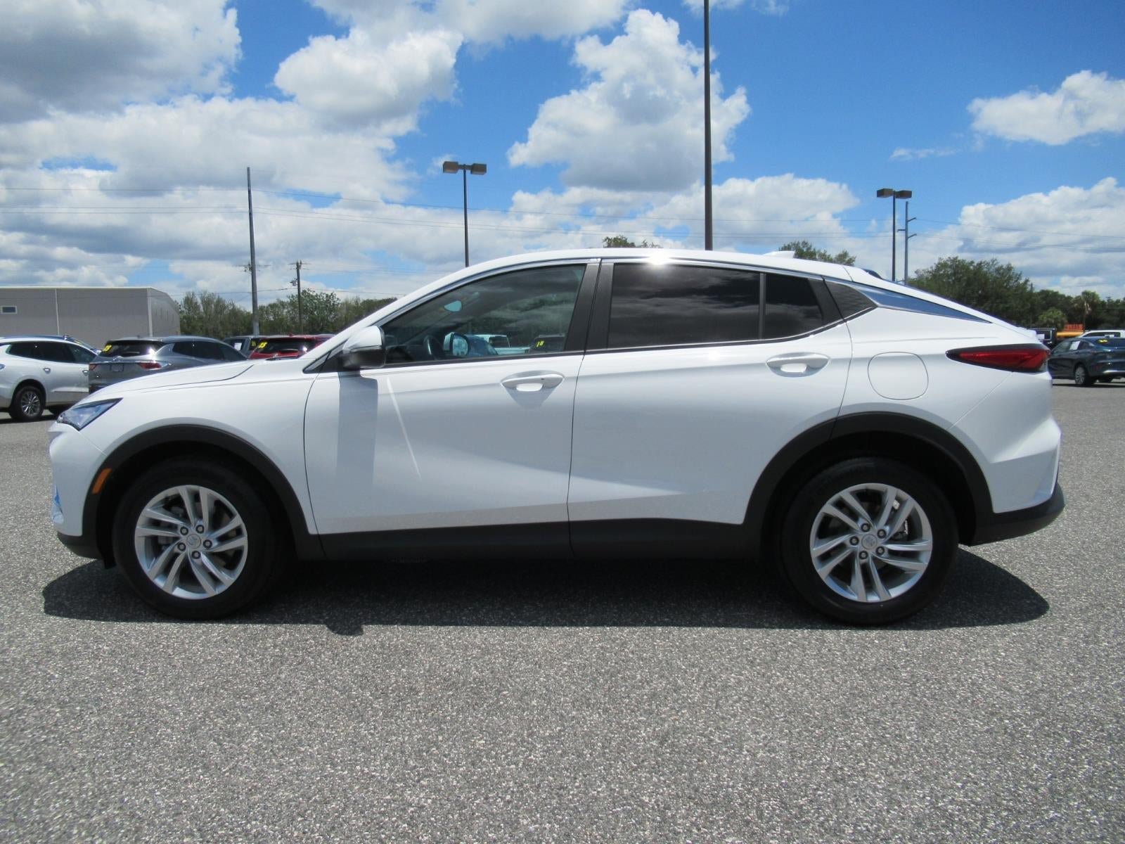 Used 2024 Buick Envista Preferred w/ Convenience I Package FWD image 4