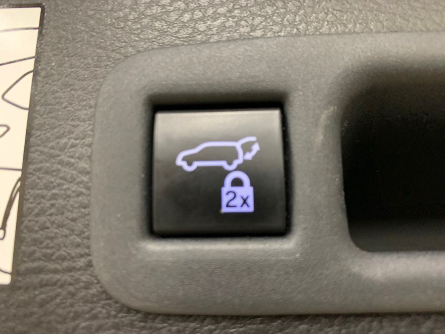 Used 2023 Toyota Sienna Limited w/ Protection Package (TMS) AWD/4WD image 60