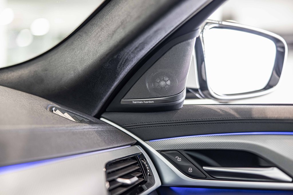 Used 2023 BMW M5 w/ Executive Package image 33