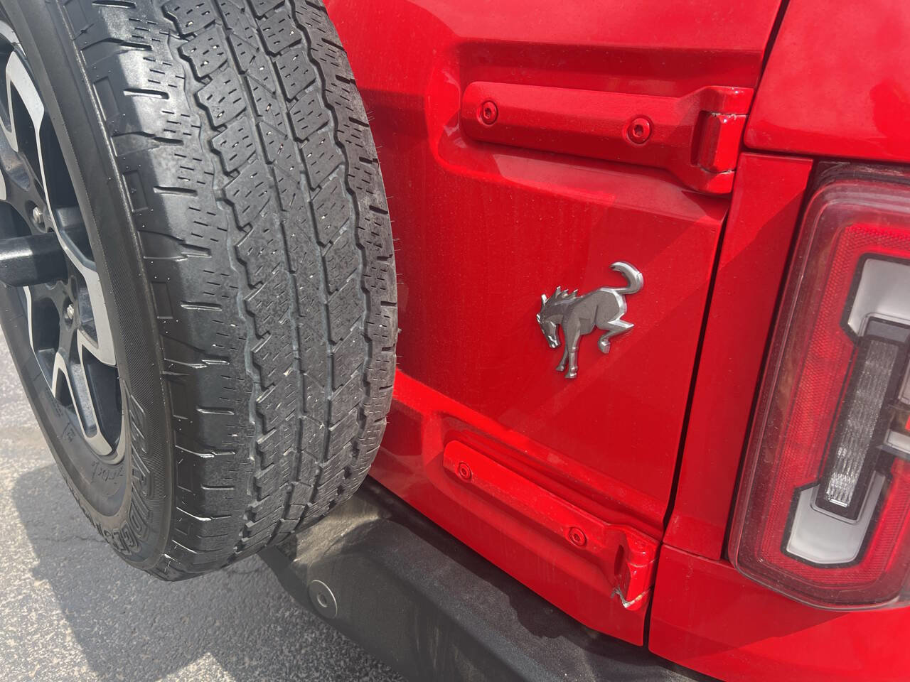 Used 2023 Ford Bronco Outer Banks AWD/4WD image 19