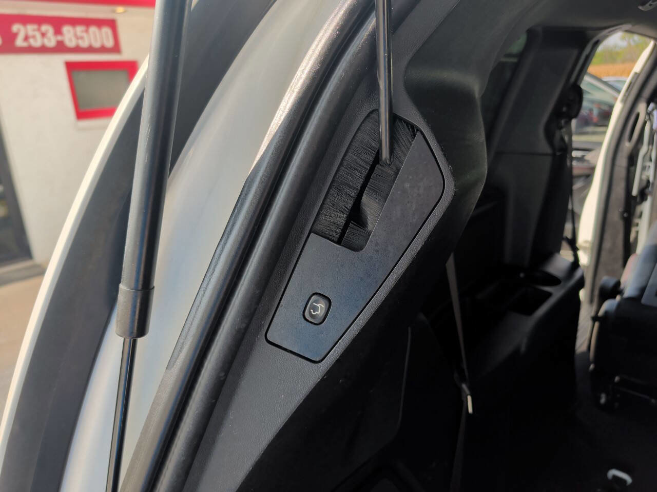 Used 2017 Dodge Grand Caravan GT image 20