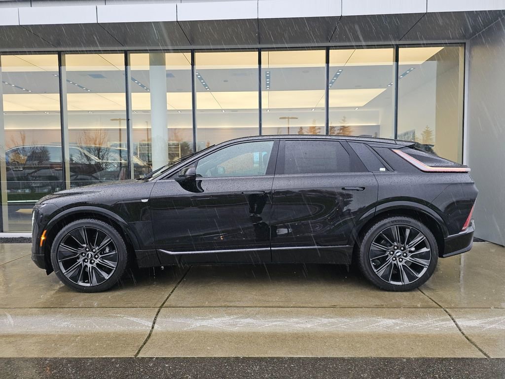 New 2026 Cadillac Lyriq Signature Sport w/ Nappa Leather Package image 4