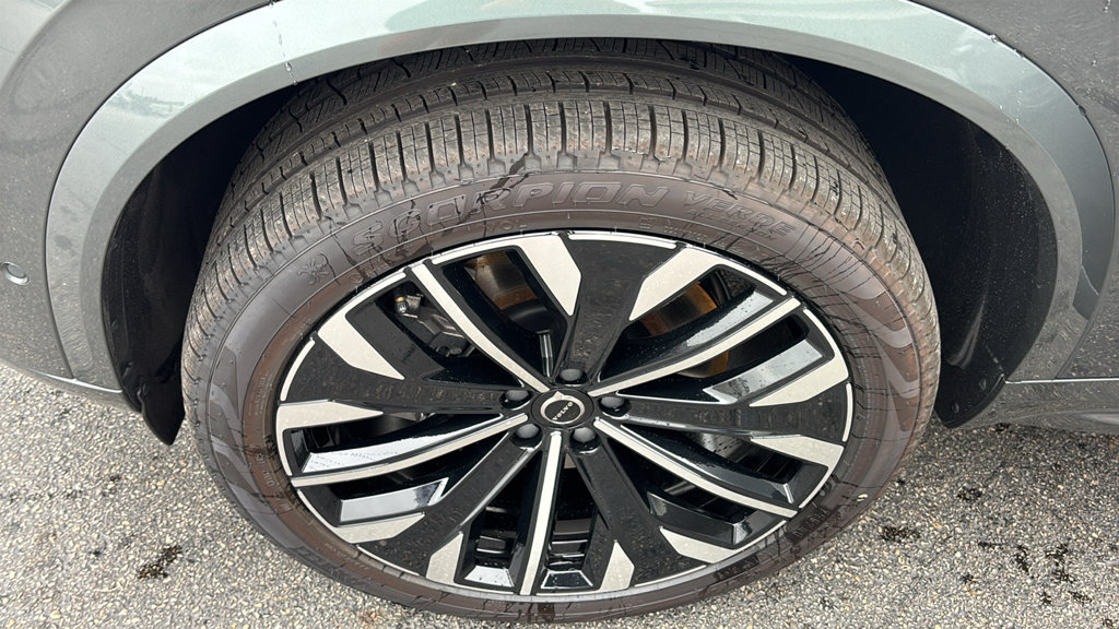 New 2027 Volvo XC90 B6 Ultra AWD/4WD image 32