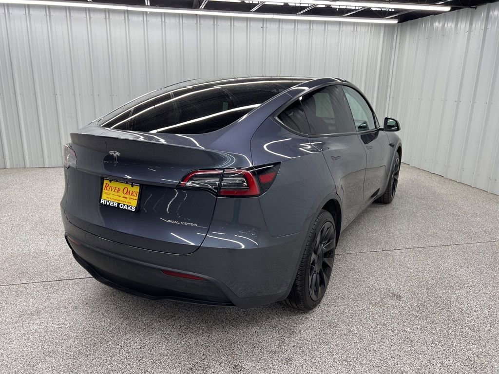 Used 2023 Tesla Model Y Long Range image 7