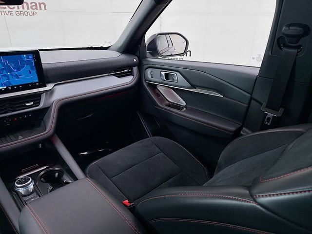 Used 2025 Ford Explorer ST AWD/4WD image 25