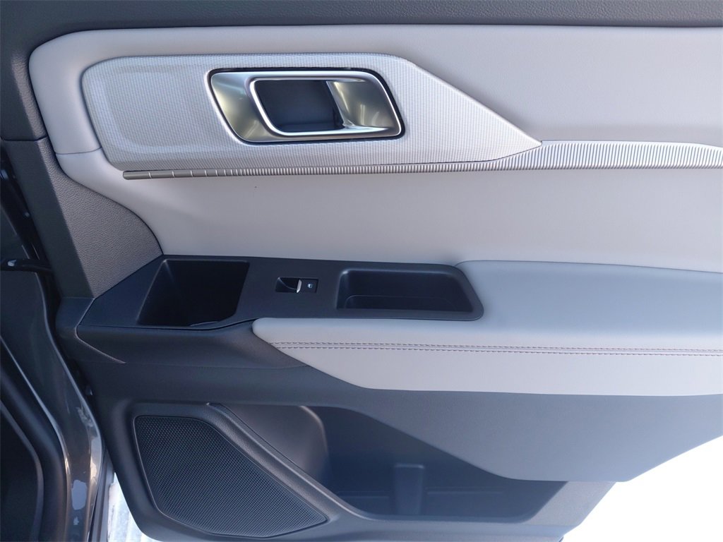New 2026 Ford Explorer Active image 23