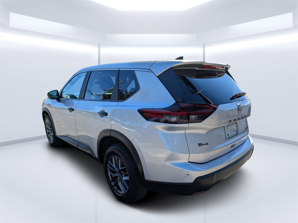 Used 2024 Nissan Rogue S image 50