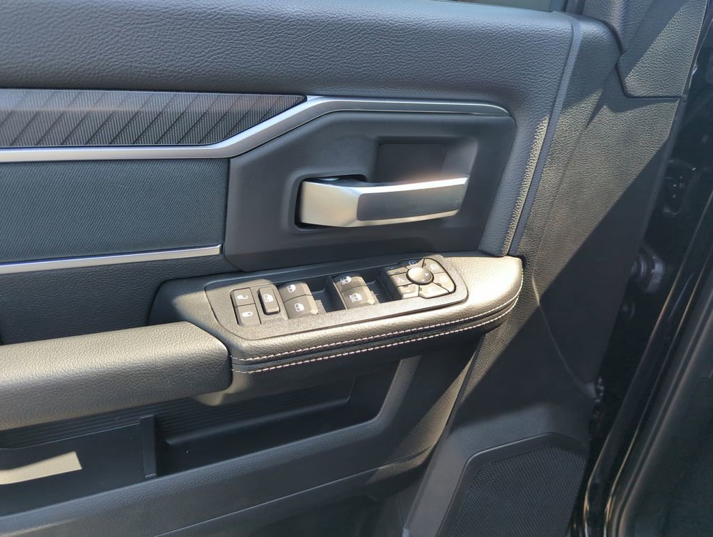 New 2026 RAM 2500 Big Horn AWD/4WD image 19