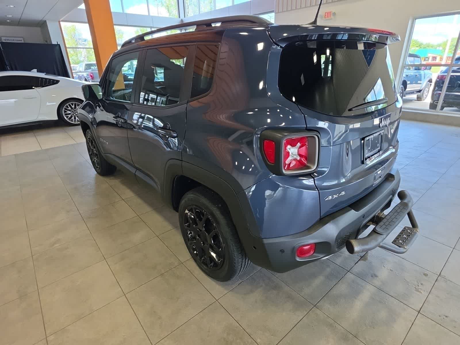Used 2021 Jeep Renegade Limited w/ Trailer Tow Group AWD/4WD image 12