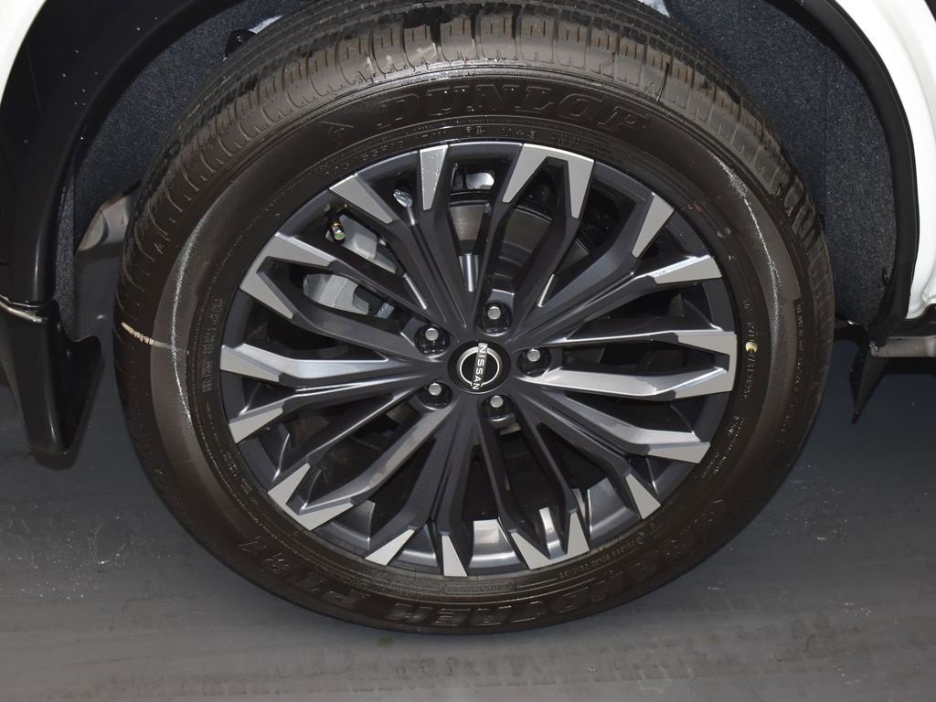 New 2026 Nissan Rogue Platinum image 5