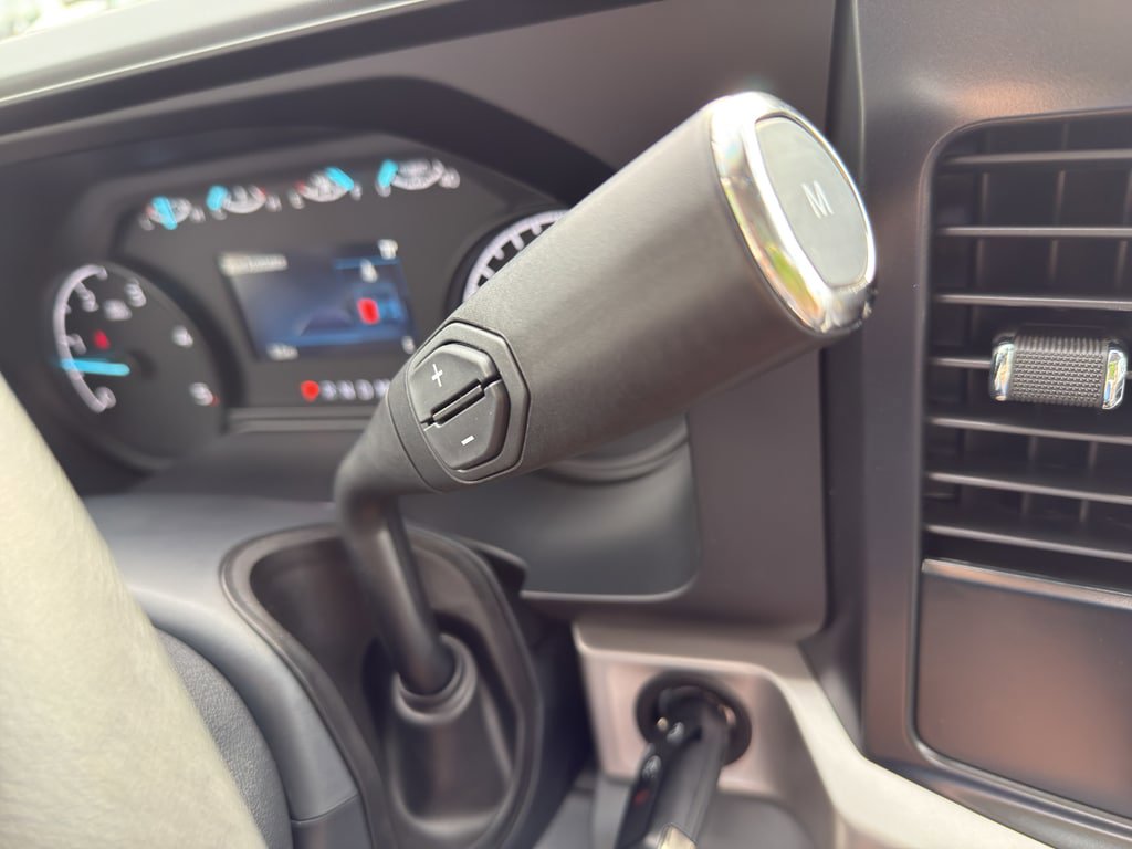 New 2025 Ford F550 4x4 Regular Cab Super Duty image 29