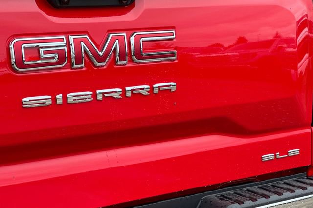 New 2026 GMC Sierra 1500 SLE w/ Preferred Package AWD/4WD image 32