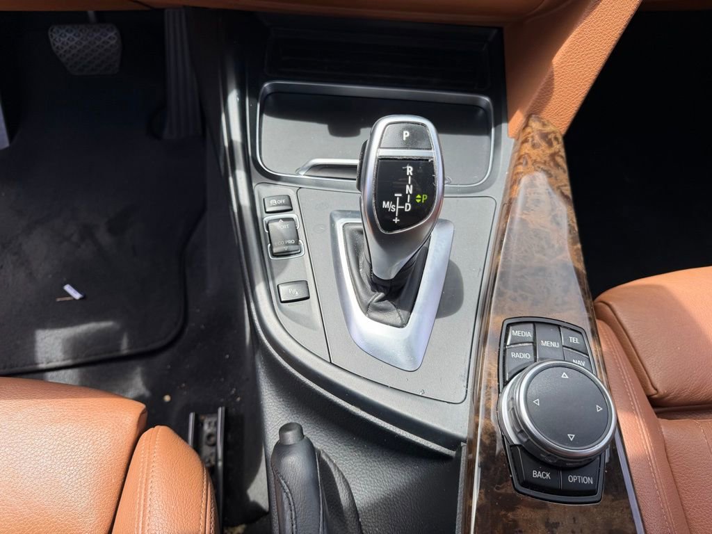 Used 2016 BMW 328i Gran Turismo xDrive image 28