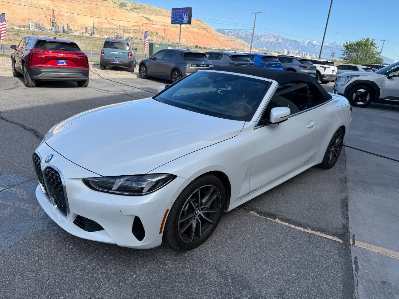 Used 2025 BMW 430i Convertible w/ Premium Package RWD image 39