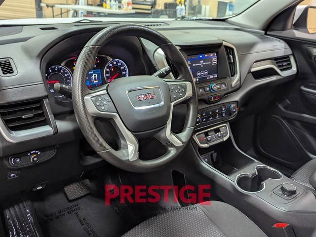Used 2024 GMC Terrain SLE image 11