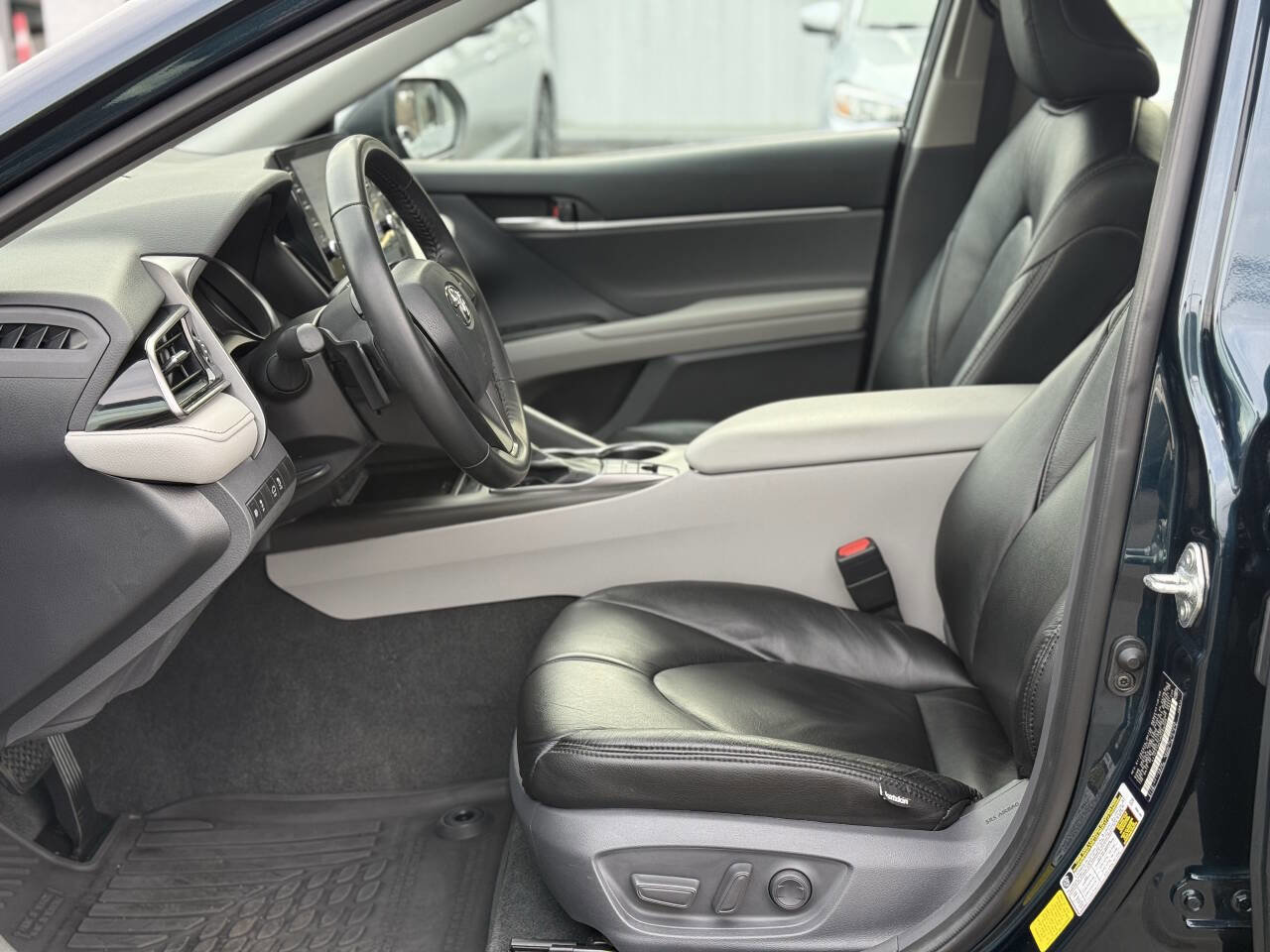 Used 2021 Toyota Camry SE image 13