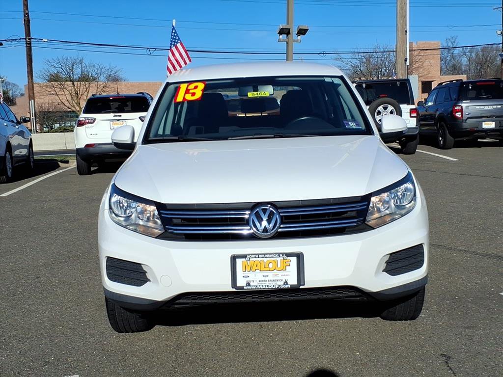 Used 2013 Volkswagen Tiguan S image 2